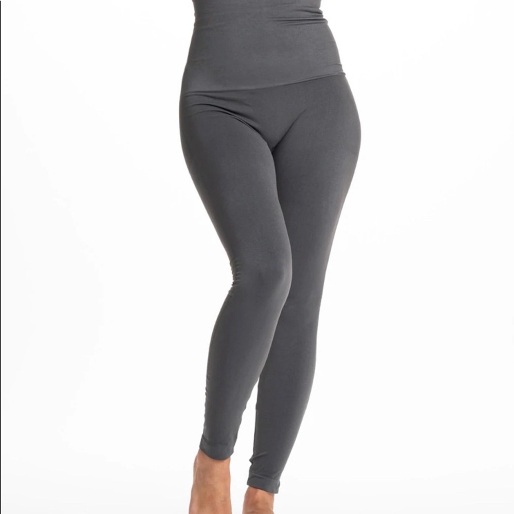 Preggo Leggings Postpartum SnapBack